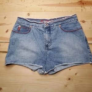 Vintage Guess cut off jean shorts size 31